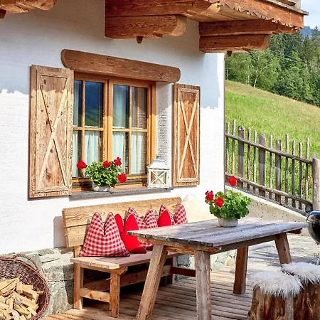 Promi-alm In Flachau